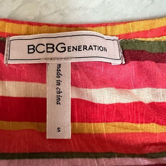 BCBG striped cropped top size S - Picture 4 of 7